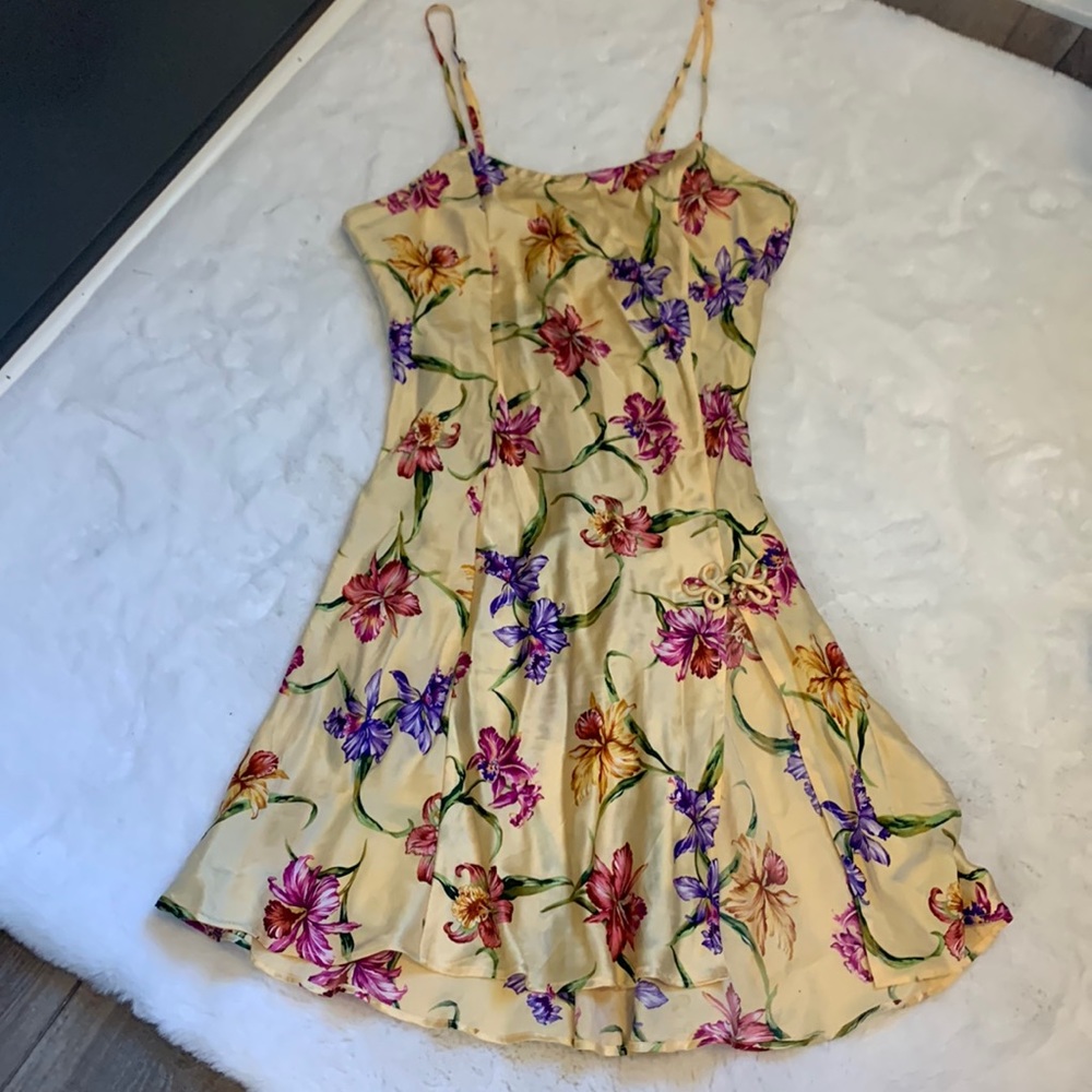 Victoria’s Secret SILK floral flared nightie Size P